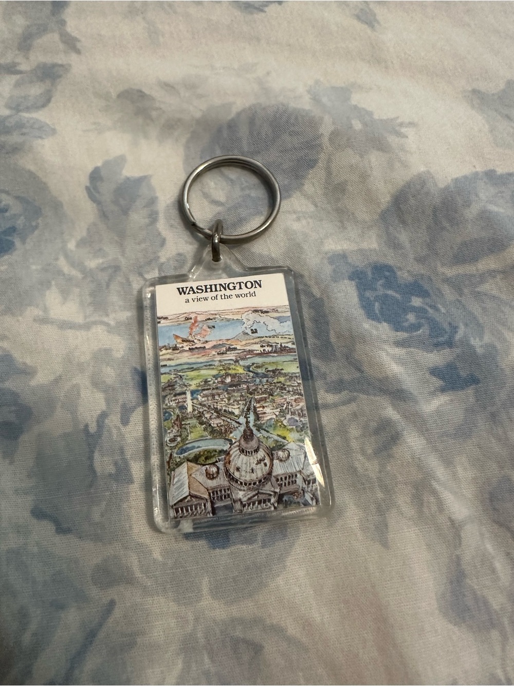 Washington Scenic Keychain - Clear Plastic with Multicolor Insert